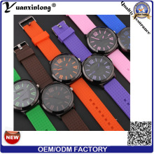 Yxl-181 Colorful Strap Casual reloj de silicona venta caliente reloj de pulsera de cuarzo hombres mujeres venta al por mayor